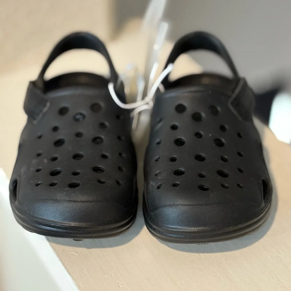 Toddler Atlas Back Strap Clog Sandals Black - Cat & Jack - SIZE 8 NEW